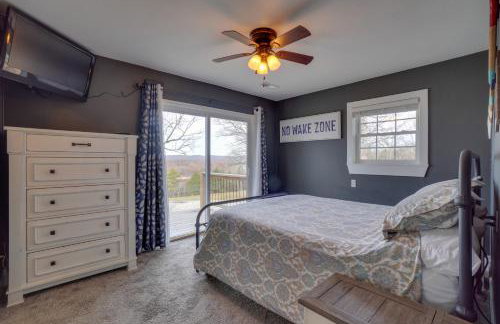 Table Rock Lake Home - Fire Pit and Lake Views! - Foto 16