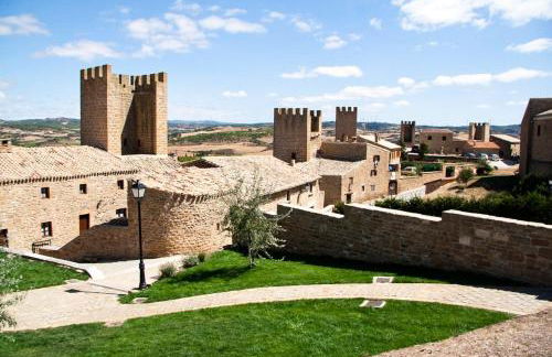 Maravillosa casa con piscina en un pueblo único, Artajona - Navarra - Foto 21