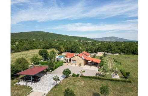 Cozy Home In Vojnic Sinjski With Sauna - Photo 4