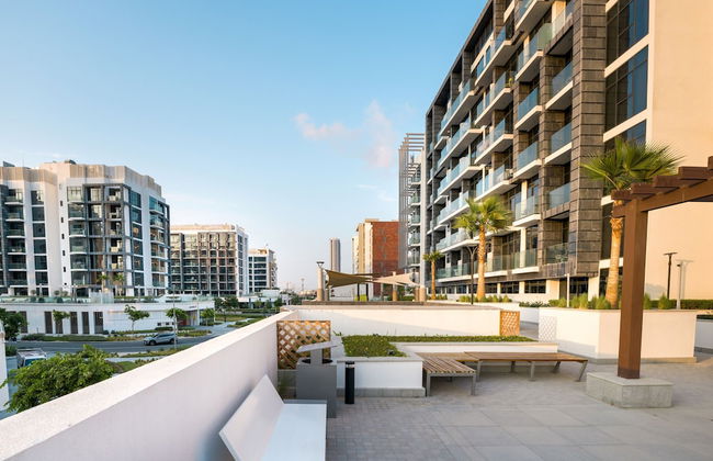 Easygo- STU in Lavish com Azizi Riv9,08 - Photo 17