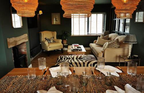 The Architects Home - Photo 2