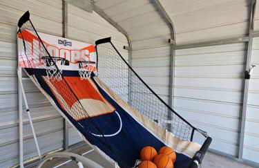 Modern Cabin with Arcade, Foosball Table and Fire Pit in Meadview, Arizona - Foto 53