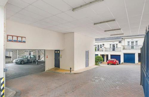 Stylish Apartment with Private Parking Torquay - Foto 21