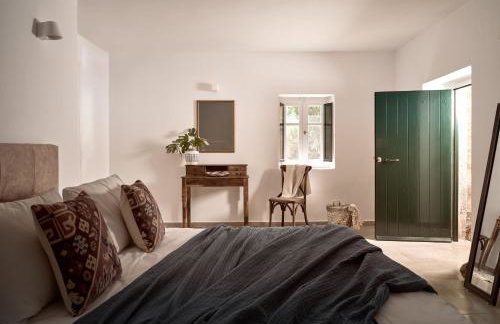 Dounias Village Home - Traditional Architecture & Modern Luxury, by ZanteWize - Photo 14