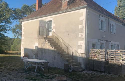 logement indépendant LE POULAILLER proche Guédelon - Foto 11