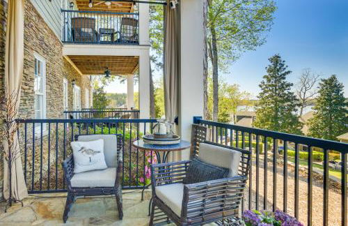 Balcony and Community Perks Lake Martin Condo! - Foto 17