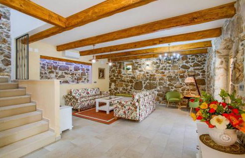 4 Bedroom Lovely Home In Garica - Photo 3