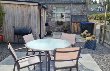 Deeside Holiday Cottages - Photo 12