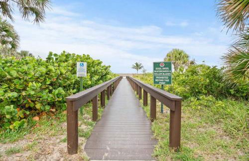 The Coastal Duo Escape - Foto 21