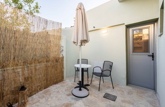 Filiatra Charming Urban Escape Your Cozy Retreat - Foto 2