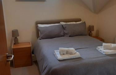 Cosy Spacious 2 bedroom Apartment Free Parking - Foto 7