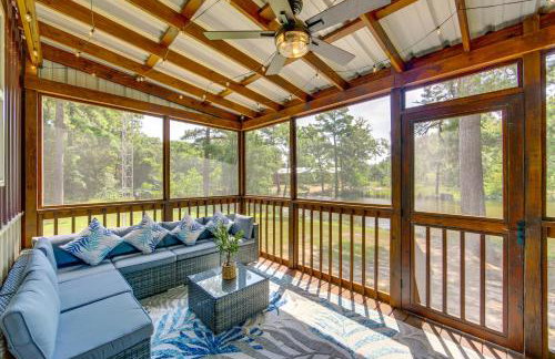 Quitman Lakefront Cabin w/ Screened Porch & Grill! - Foto 2