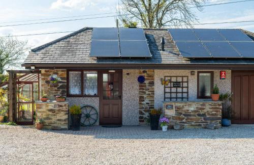 Wheel Cottage, Landrake - Photo 1