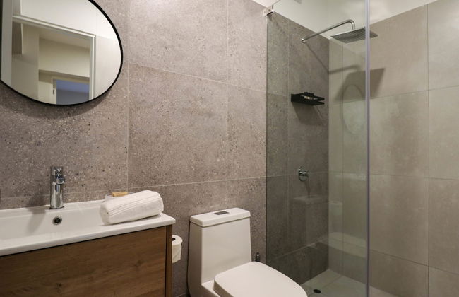 w Majestic 2BR w Balcony in Miraflores - Photo 11