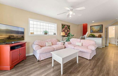 Family-friendly Home Hot Tub Lake View & Pool Access - Foto 51