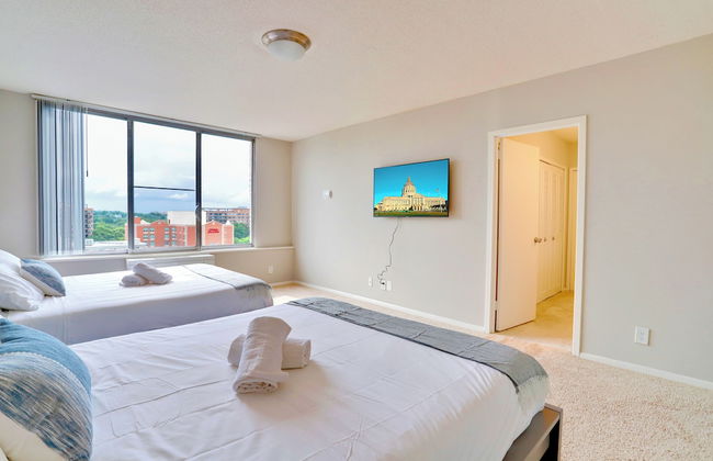 Restful Stay in DC Apartments - Photo 27