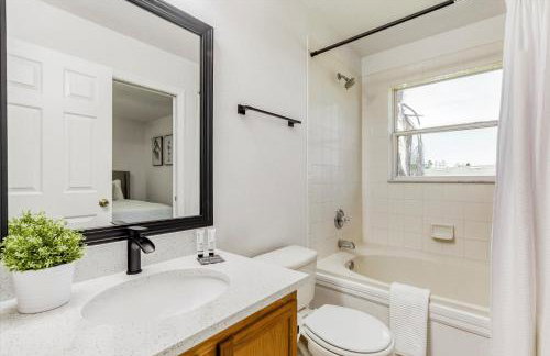 Large Home-Private Pool, Spa, and Pet Friendly Sleeps 12 - Foto 69