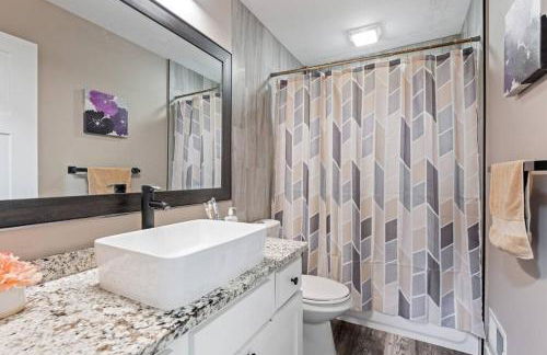 Benson. Cozy pet friendly living. No pet fees. - Photo 23