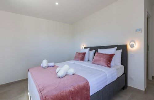 Villa Miray - Beach & Pool - Photo 20