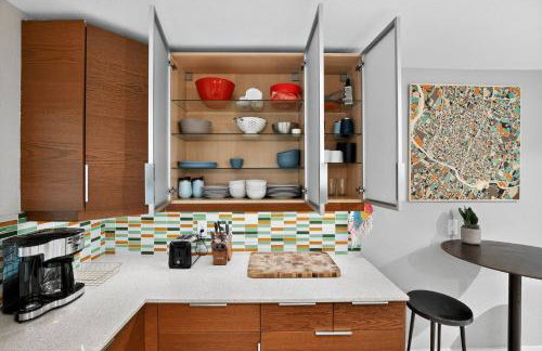 Stylish 3BR Home + Private Pool - Foto 12