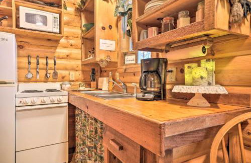 Cedar Falls Cabin Nestled by Honey Creek - Foto 10