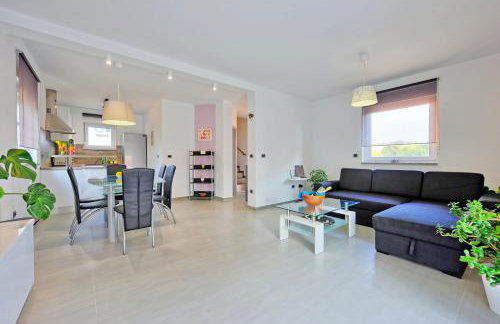 Villa with private pool in village Jadreški - Foto 14