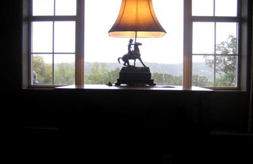 Pet-Friendly Cabin Rental for Two in Pipe Creek, Texas - Foto 12