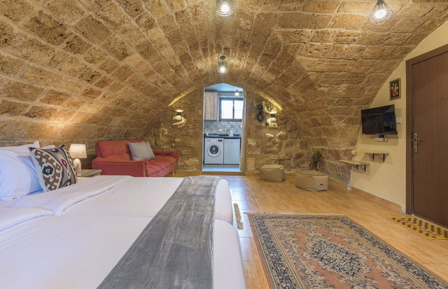 Timberwood Studio in Batroun - Photo 5