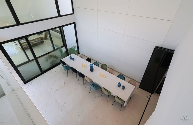 Luxurious Coastal Villa w Pool & Garden - Foto 48