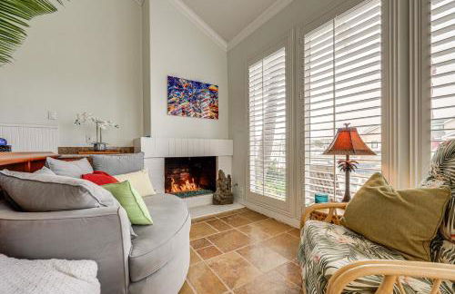 Chic Coastal Home with Outdoor Oasis in Oxnard! - Foto 8