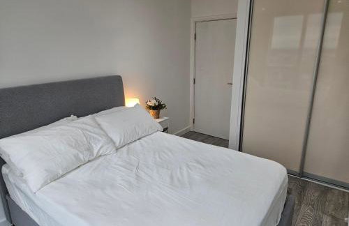 Stylish 1BDR Flat with 24hr Concierge East Croydon - Foto 18