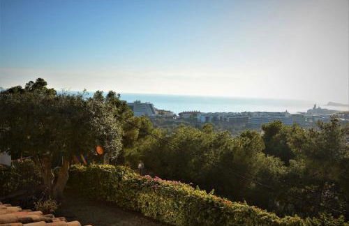 Villa Sitges Julia Vista Espectacular 2 k m s de la Playa Comoda & Area Tranquila Amplitud interior y plana - Foto 10