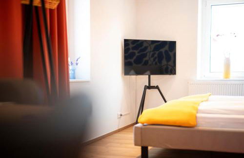 Bunter Hund Apartments - Zentrales Apartment, Parkplatz, Wintergarten, Kinderzimmer - Foto 20