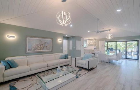 Villa Franchella - Waterfront Luxury Home, Pool, 45 Dock - Foto 9