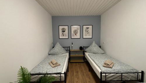 90qm - 5 Zimmer - Parkplatz - Autobahn - blauen See - Foto 4