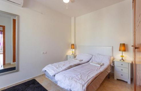 3 Bedroom Nice Home In Santa Pola - Photo 15