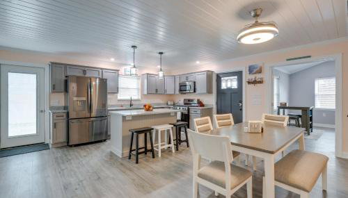 Angola Vacation Rental, Walk to Lake Erie Beach! - Foto 2