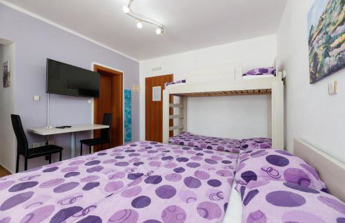 Villa Lavanda - family friendly, beachfront - Photo 29