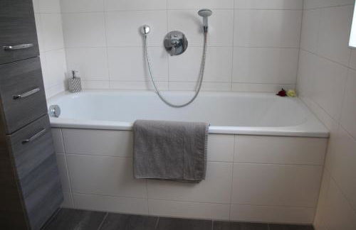 Chiemsee-Edelweiß Ferienwohnung - Foto 18