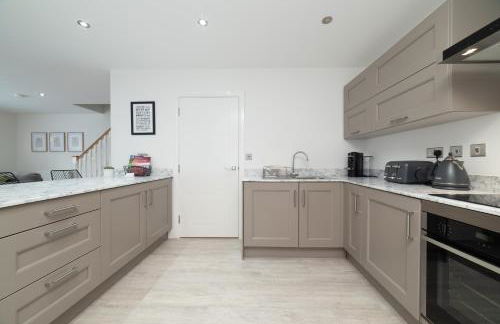 Luxury Duplex 2-Bed Apartment Fruit Market Marina - Foto 8