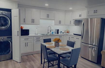 Country Blue Getaway by the Ranch Fields - Foto 23