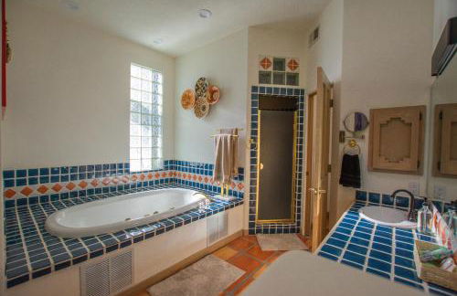 Buffalo Escape-Private Hot Tub in serene Corrales-Mountain View-Pet Friendly-No Pet Fee! - Foto 55