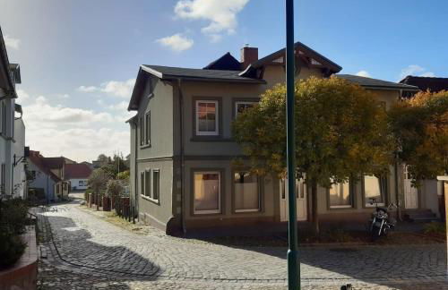 Ruhige Ferienwohnung mit Privatparkplatz - Foto 1