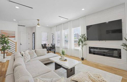 Upscale Group Getaway Sleeps 25 Downtown Dallas - Foto 21