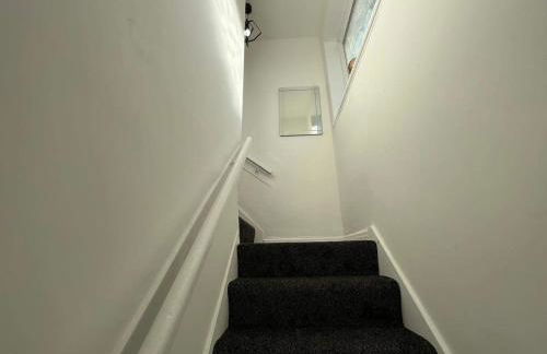 Cosy, Modern Home Near BHX, NEC and City Centre - Foto 17