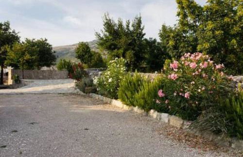 Three Bedroom Holiday Home with Pool - Foto 14