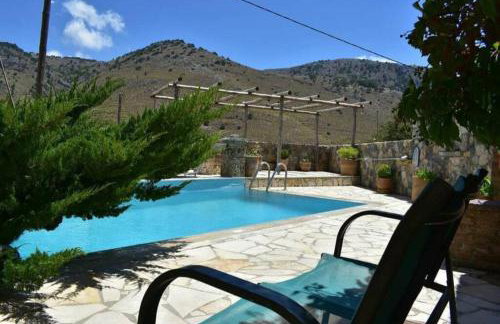 Traditional Villa with pool in Sfakia - Photo 21