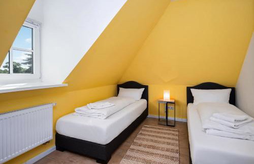 GUT KLETKAMP "Altes Backhaus" - Freistehendes Landhaus mit 7 Schlafzimmern I Kamin I Garten & Terrasse I 15 Min zur Ostsee I Parkplätze I Hundefreundlich I Bar I WLAN - Foto 25