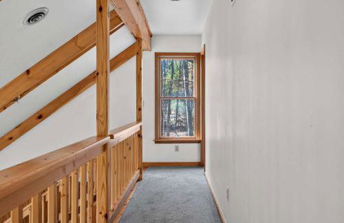 Huge Cabin w Hot Tub, Deck, Grill, Fire Pit, WiFi - Foto 45