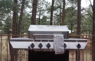 Chic Country Home in the Woods with Hot Tub - Foto 48